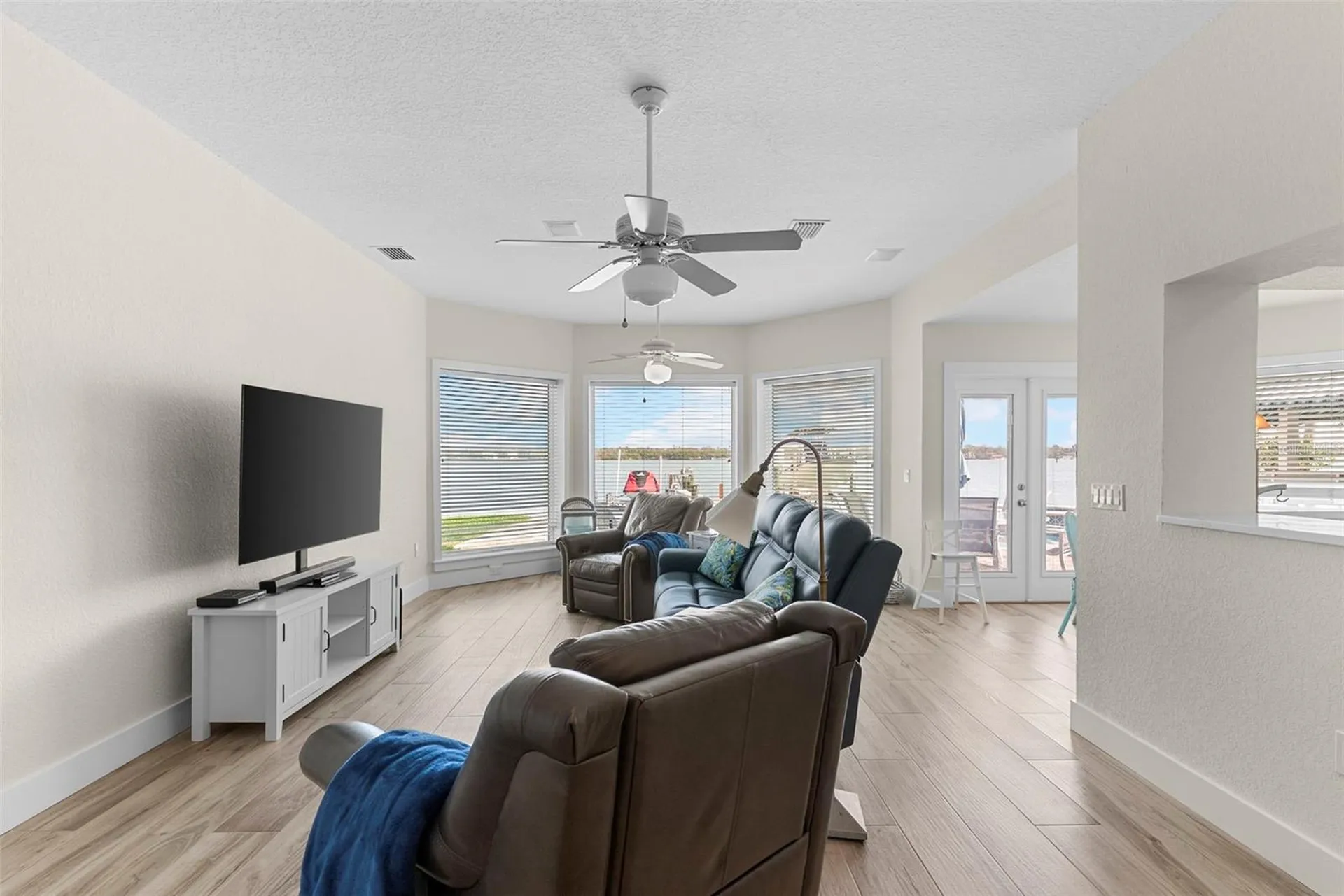 11445 9th Street E Treasure Island FL 33706