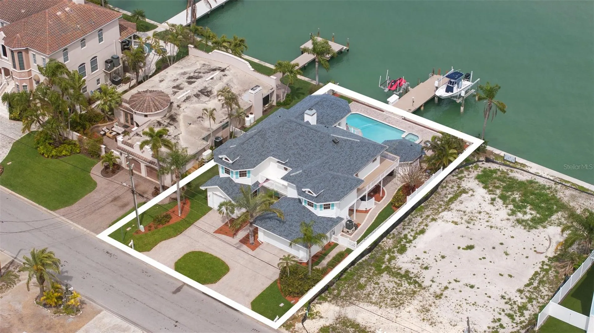 11445 9th Street E Treasure Island FL 33706