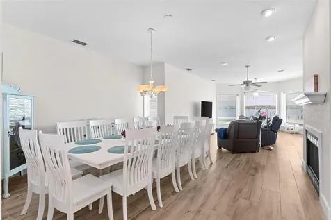 11445 9th Street E Treasure Island FL 33706