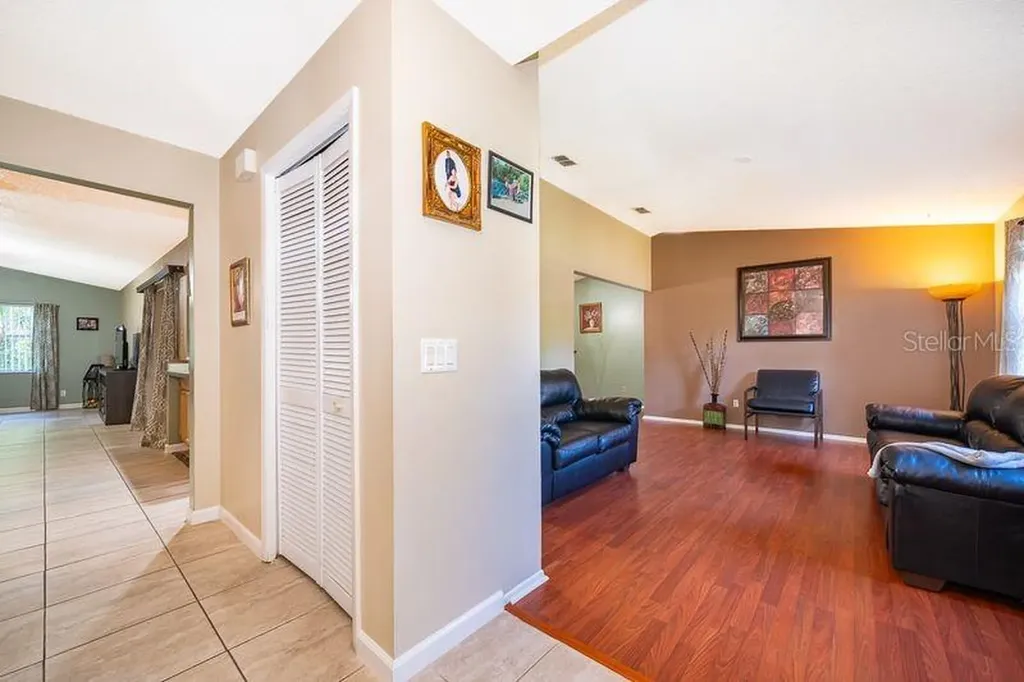 612 Riverwoods Circle Orlando FL 32825
