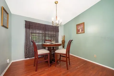 612 Riverwoods Circle Orlando FL 32825