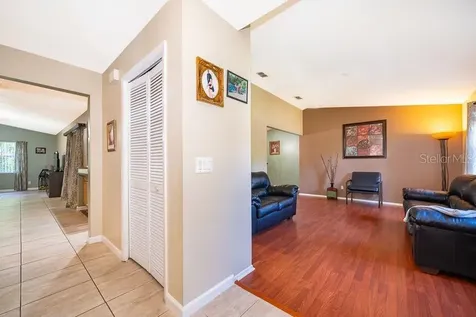 612 Riverwoods Circle Orlando FL 32825