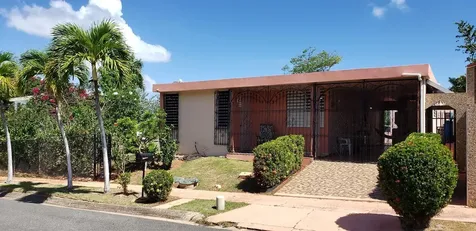 4-14 Bloque 4k-10 Alturas De Monte Brisas Fajardo PR 00738