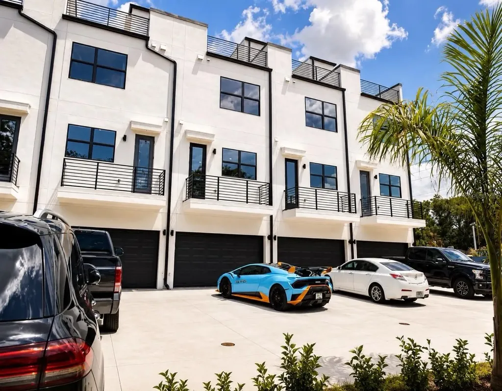 375 13th St N St Petersburg FL 33705