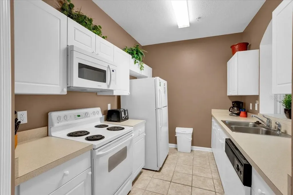 2307 Silver Palm Drive Kissimmee FL 34747