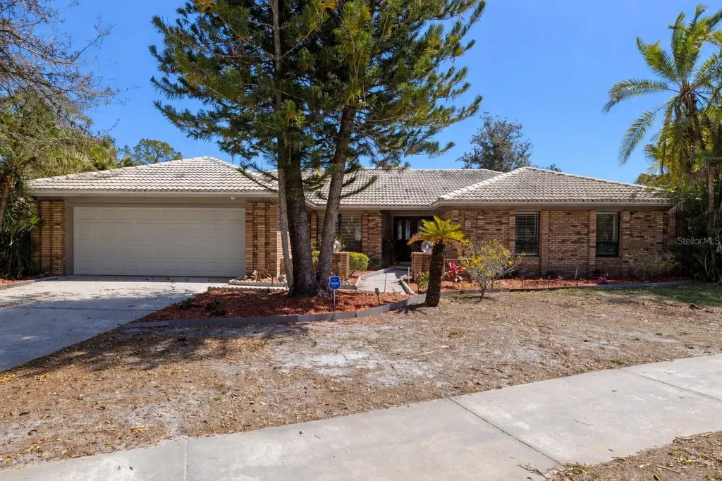 14947 Lake Forest Drive Lutz FL 33559