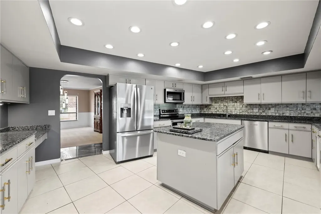 14947 Lake Forest Drive Lutz FL 33559