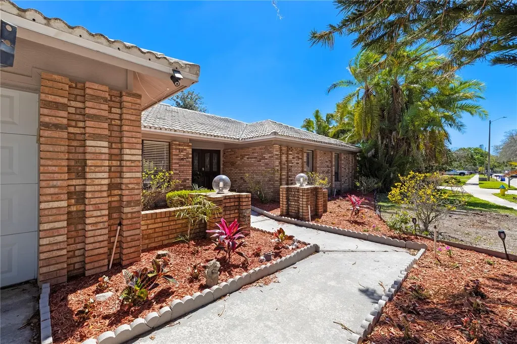 14947 Lake Forest Drive Lutz FL 33559