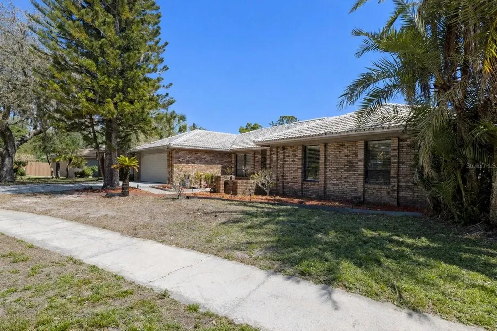 14947 Lake Forest Drive Lutz FL 33559