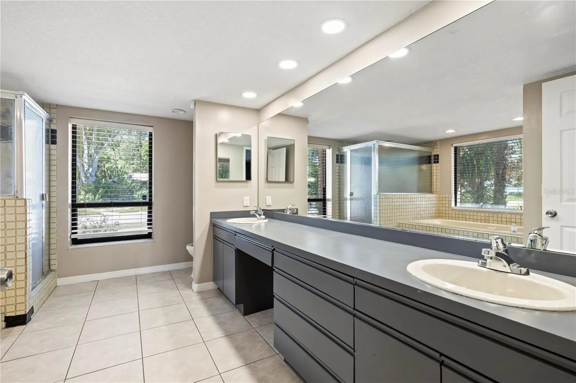 14947 Lake Forest Drive Lutz FL 33559