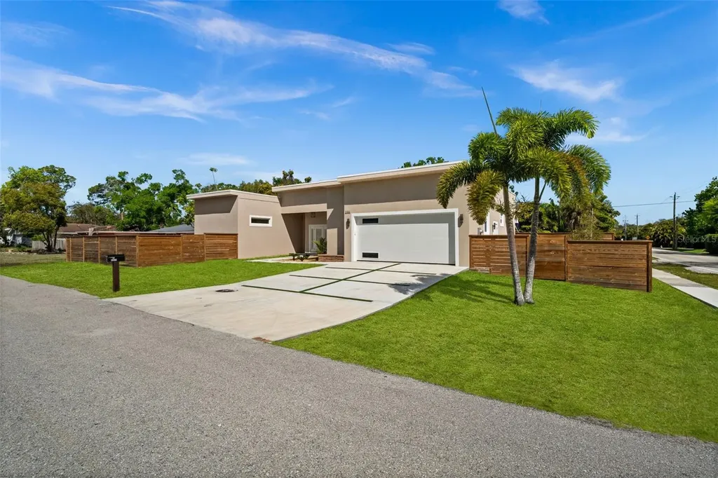 2311 Sandrala Drive Sarasota FL 34231