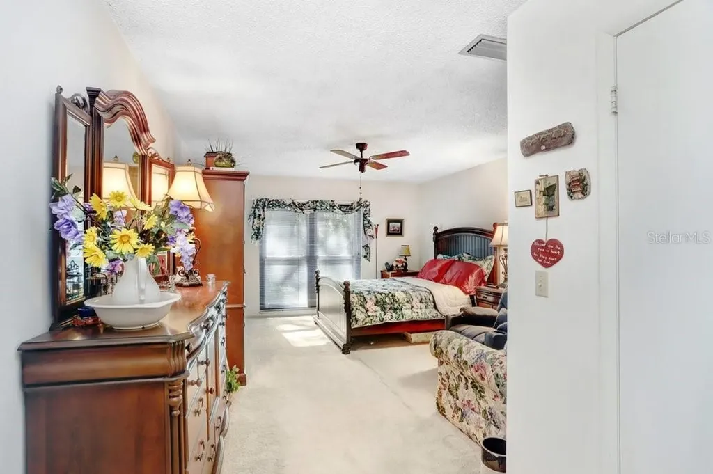 14931 Old Pointe Road Tampa FL 33613