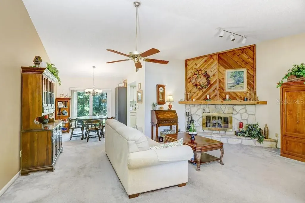 14931 Old Pointe Road Tampa FL 33613