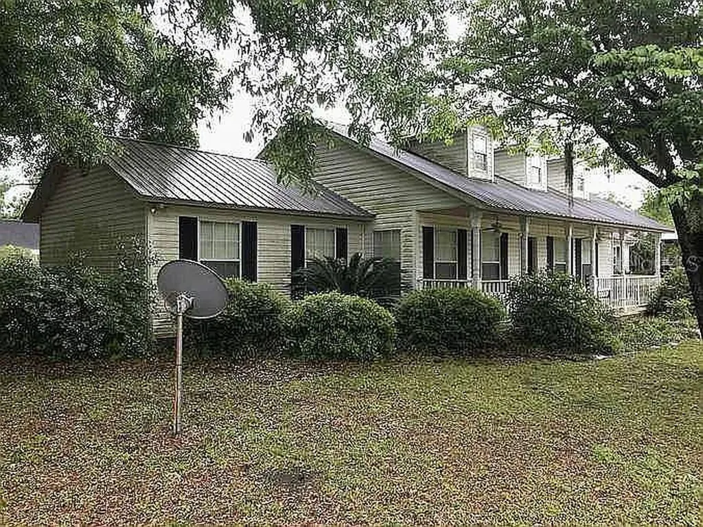 363 SW Monroe Avenue Mayo FL 32066