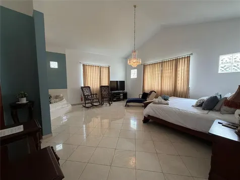 16 Trinitaria Gurabo PR 00778