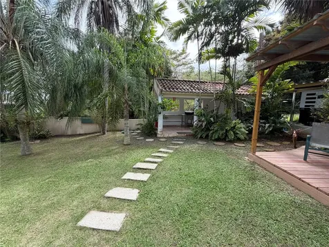 16 Trinitaria Gurabo PR 00778