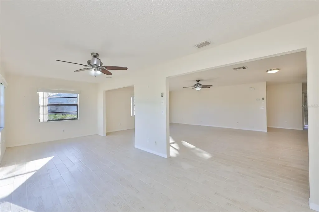 2321 Lancaster Drive Sun City Center FL 33573