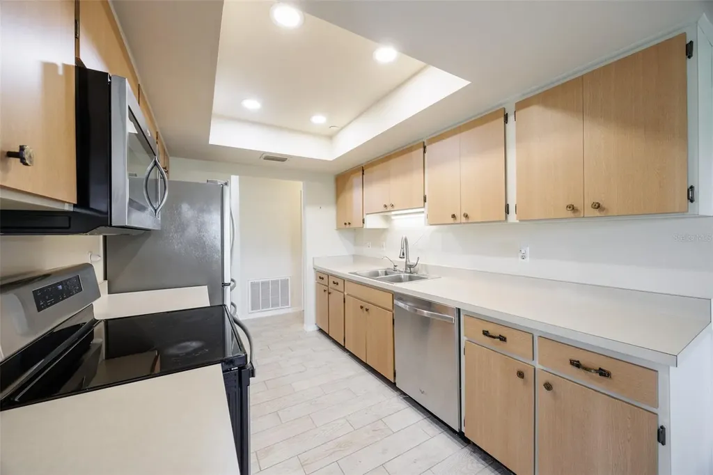 2321 Lancaster Drive Sun City Center FL 33573