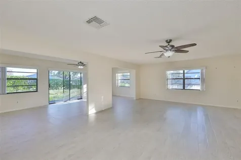 2321 Lancaster Drive Sun City Center FL 33573