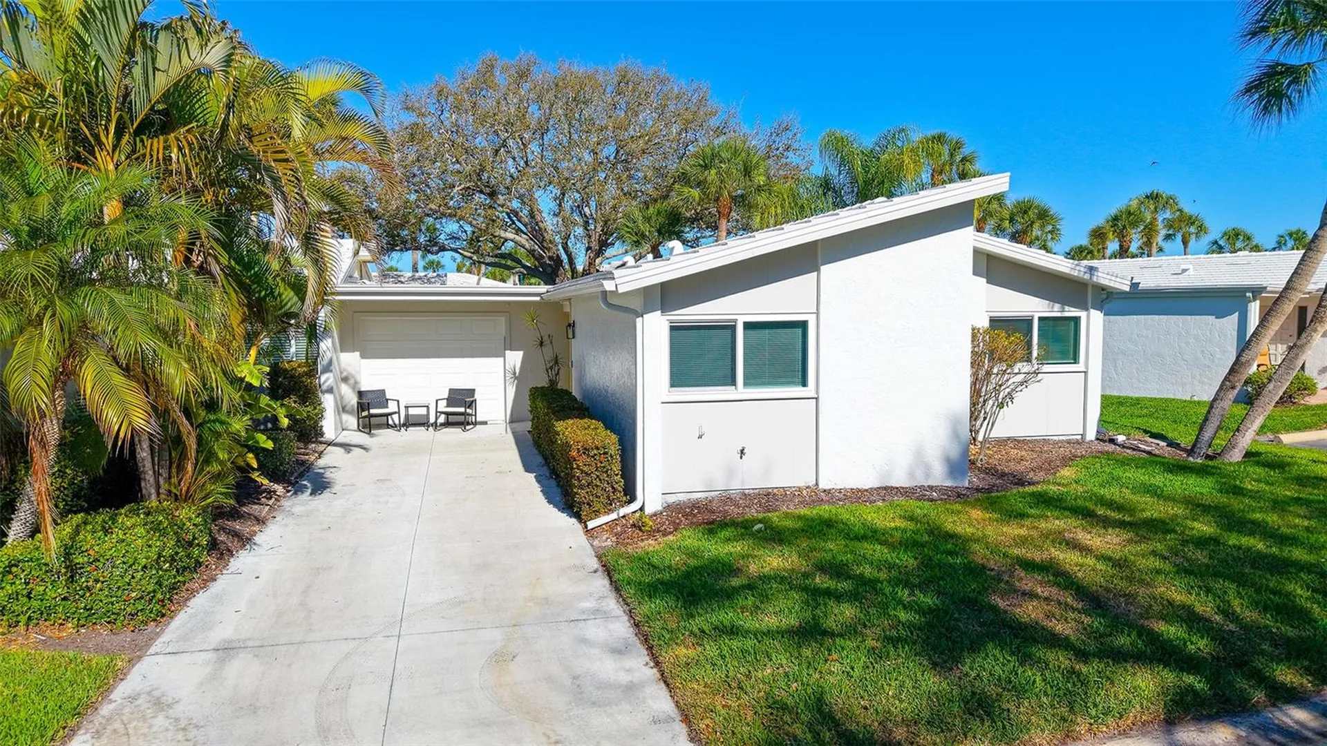 131 Whispering Sands Circle Sarasota FL 34242