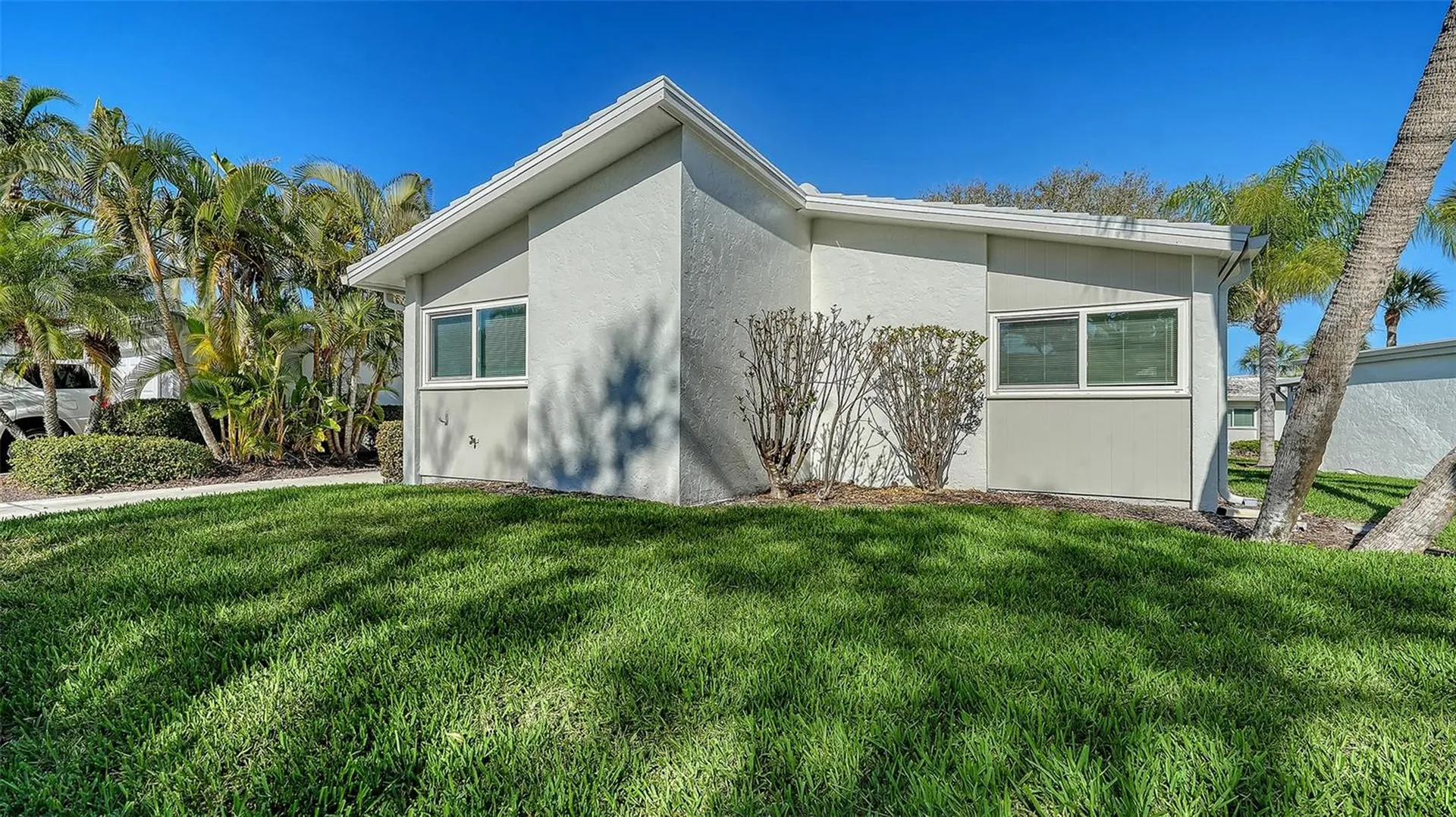 131 Whispering Sands Circle Sarasota FL 34242