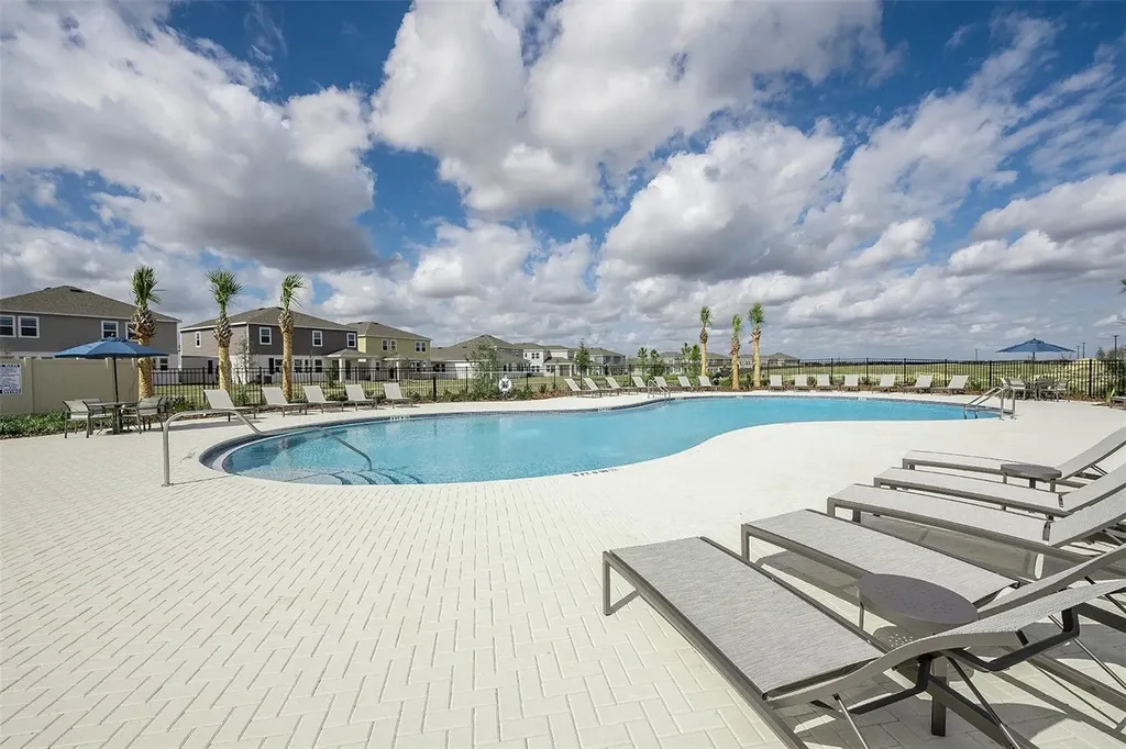 523 Moonstone Court Groveland FL 34736