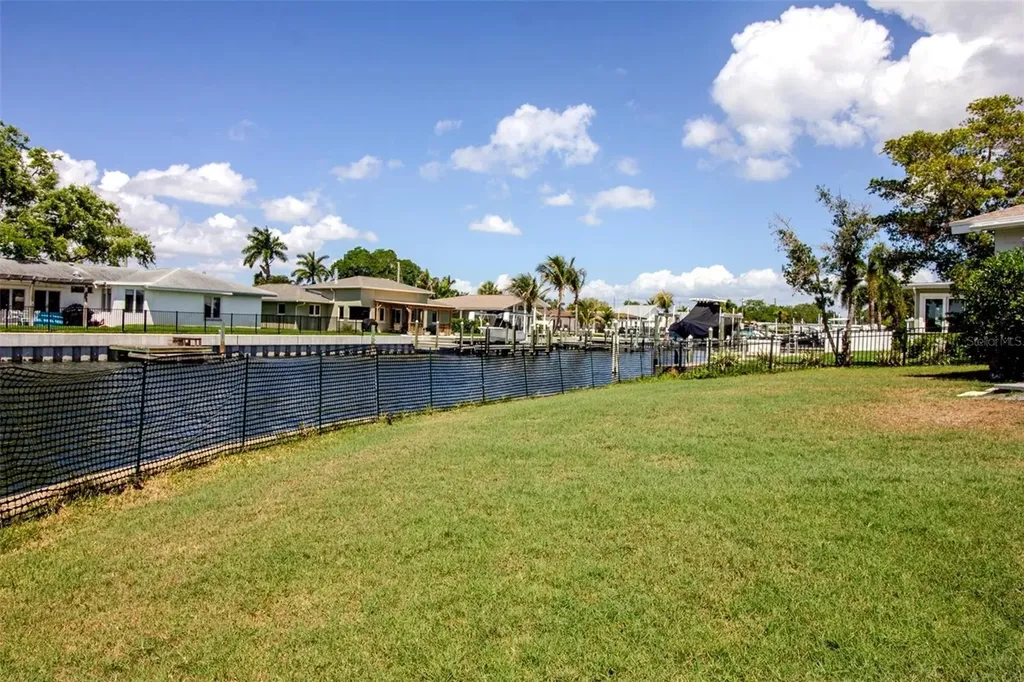 3900 14th Lane NE St Petersburg FL 33703