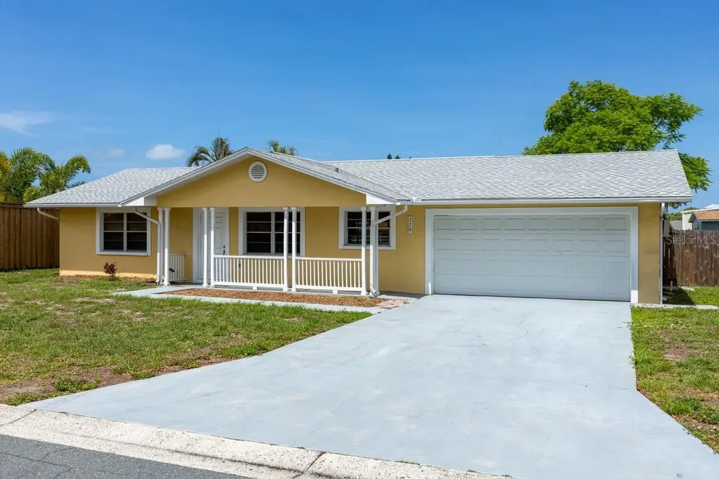 220 57th Street Court W Bradenton FL 34209