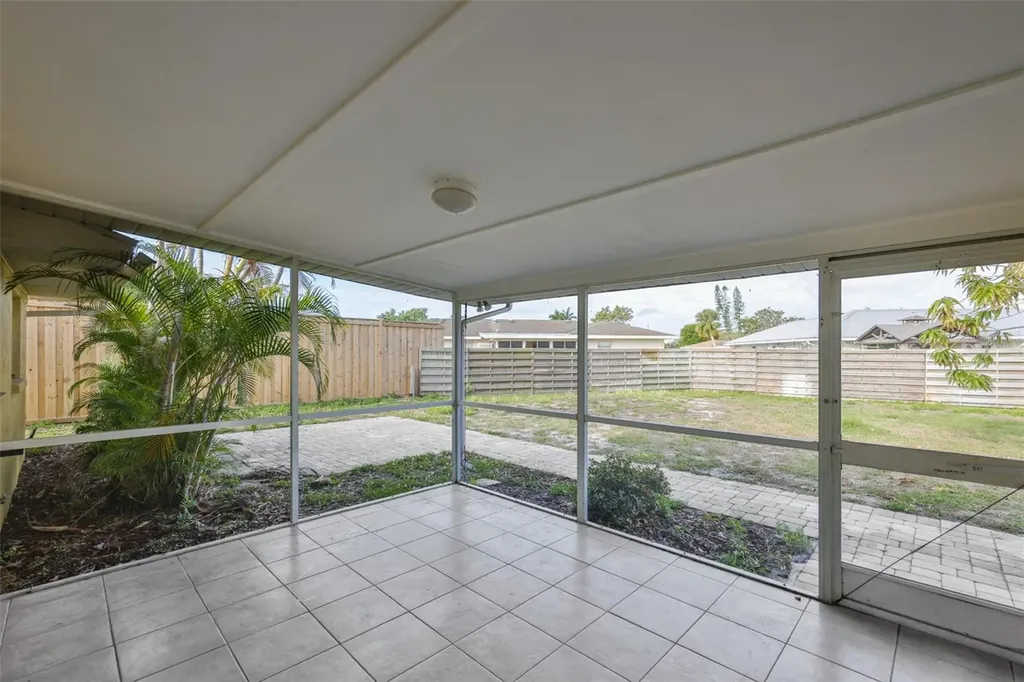 220 57th Street Court W Bradenton FL 34209