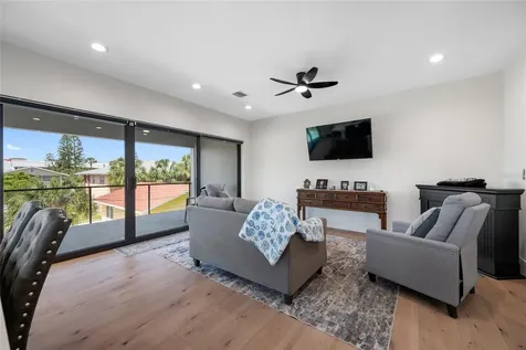 2200 Bay Boulevard Indian Rocks Beach FL 33785