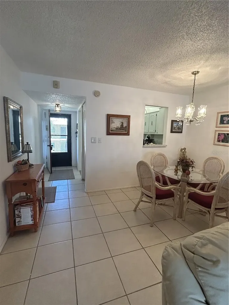 11485 Oakhurst Road Largo FL 33774