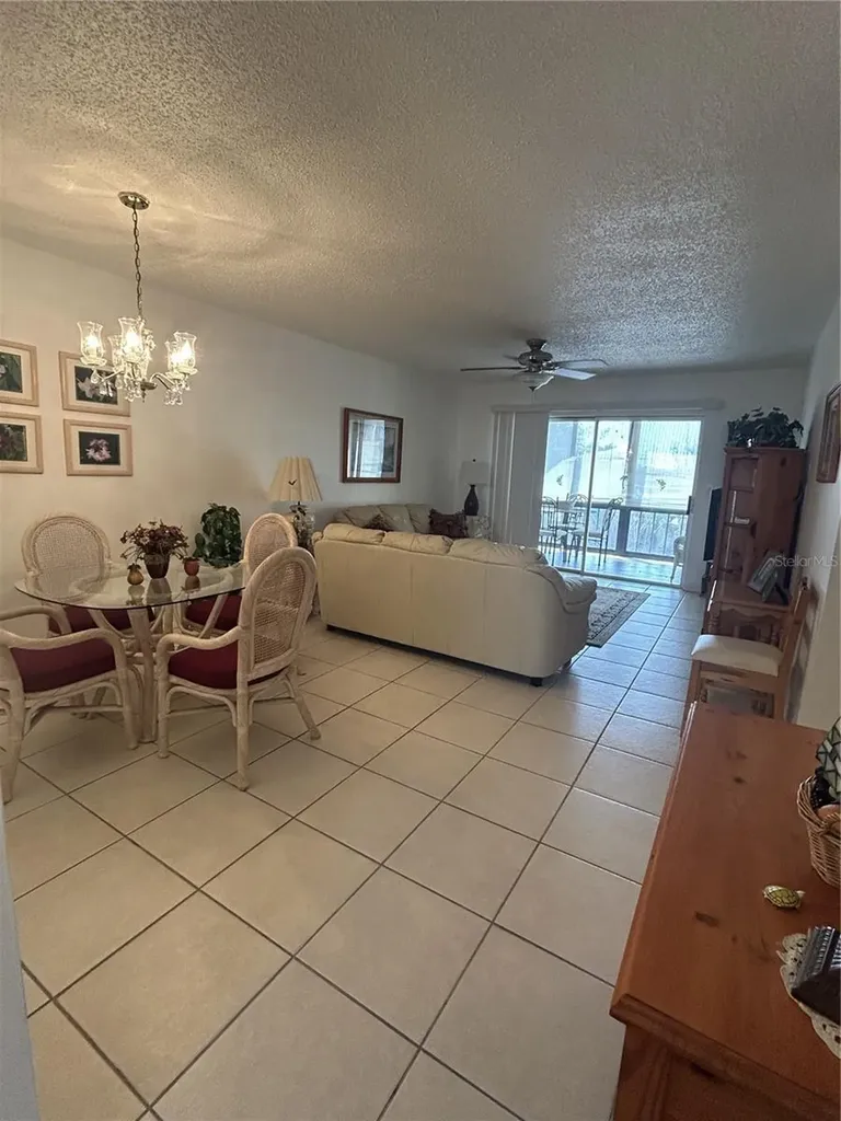 11485 Oakhurst Road Largo FL 33774