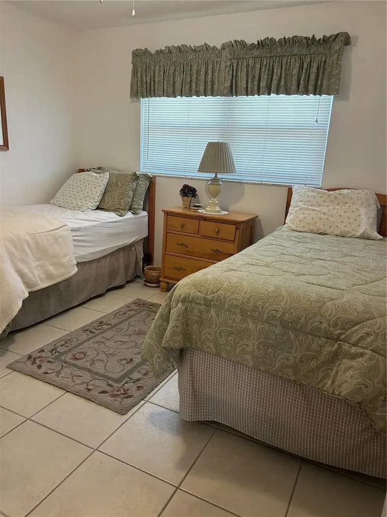 11485 Oakhurst Road Largo FL 33774