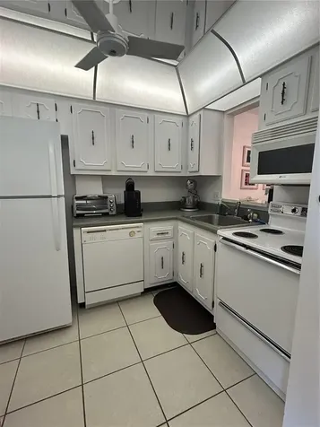11485 Oakhurst Road Largo FL 33774
