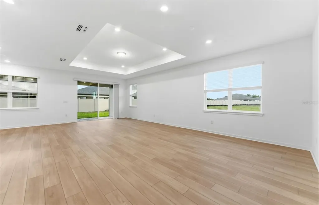 6607 Asbury Barnes Lane Wesley Chapel FL 33545