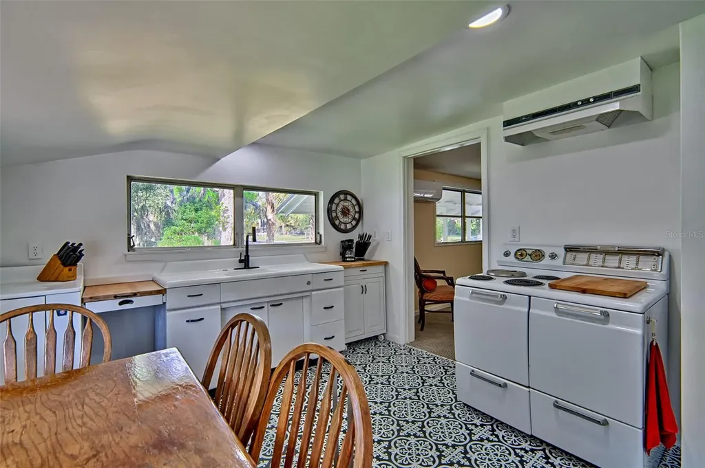 25415 NE State Road 26 Melrose FL 32666