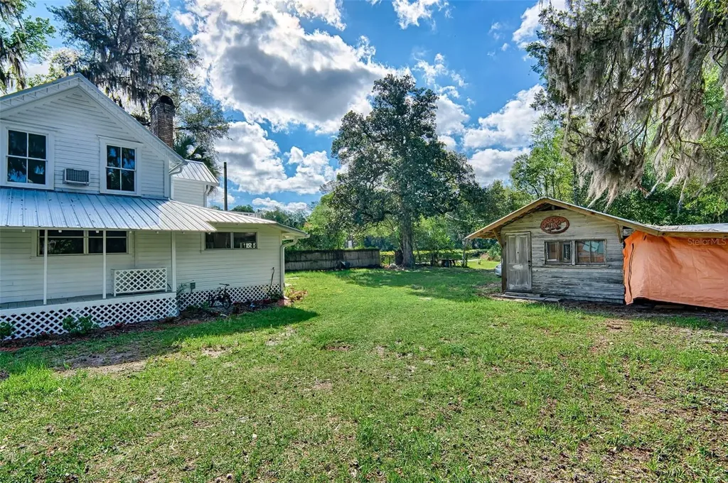 25415 NE State Road 26 Melrose FL 32666