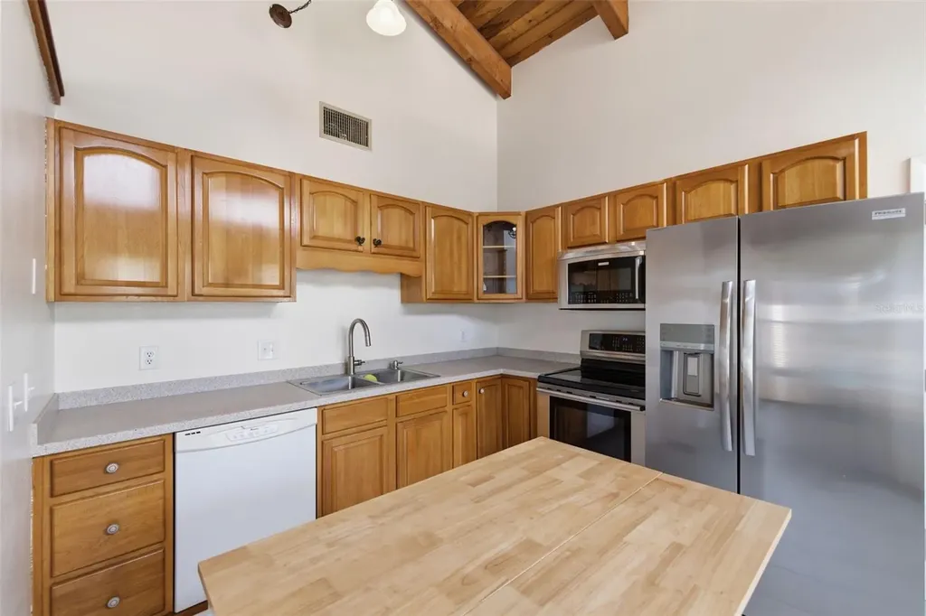 6440 68th Avenue N Pinellas Park FL 33781