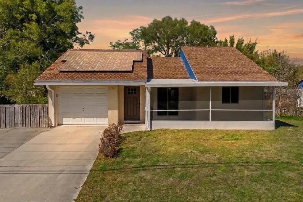 3521 49th Street Sarasota FL 34235