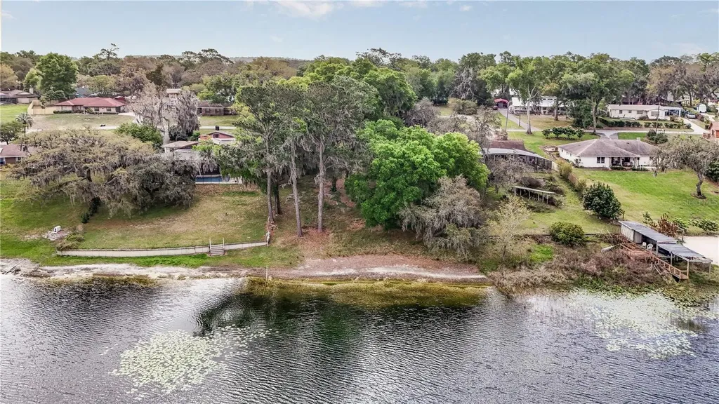 Tbd Lot 01000 Silver Drive Umatilla FL 32784