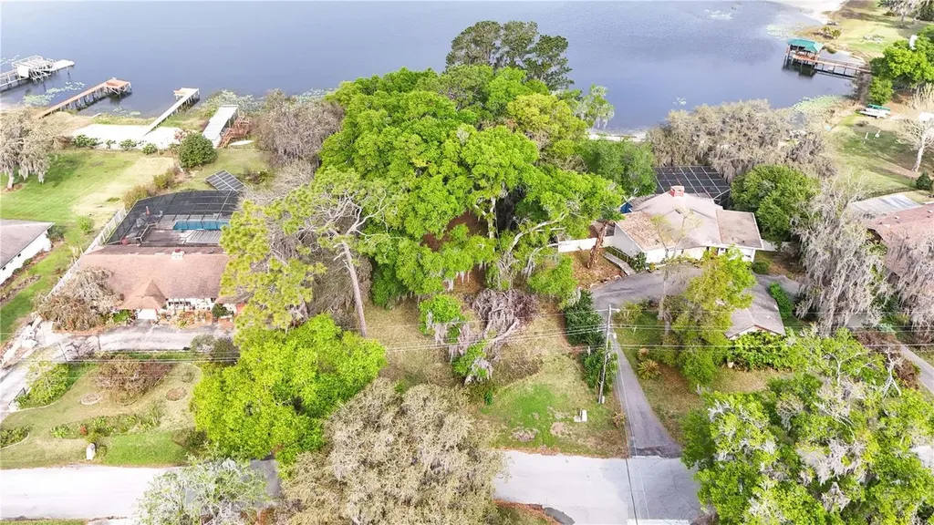Tbd Lot 01000 Silver Drive Umatilla FL 32784