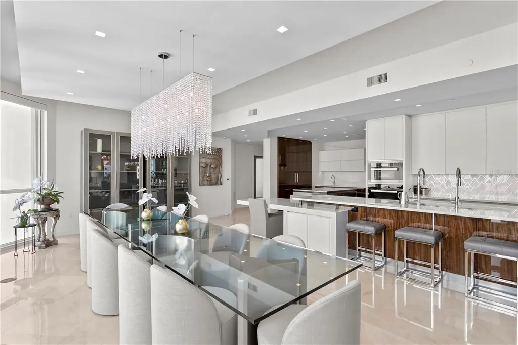450 Knights Run Avenue Tampa FL 33602