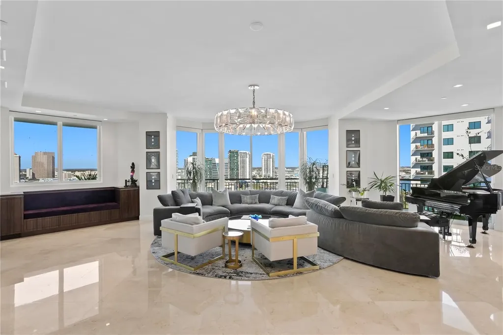 450 Knights Run Avenue Tampa FL 33602