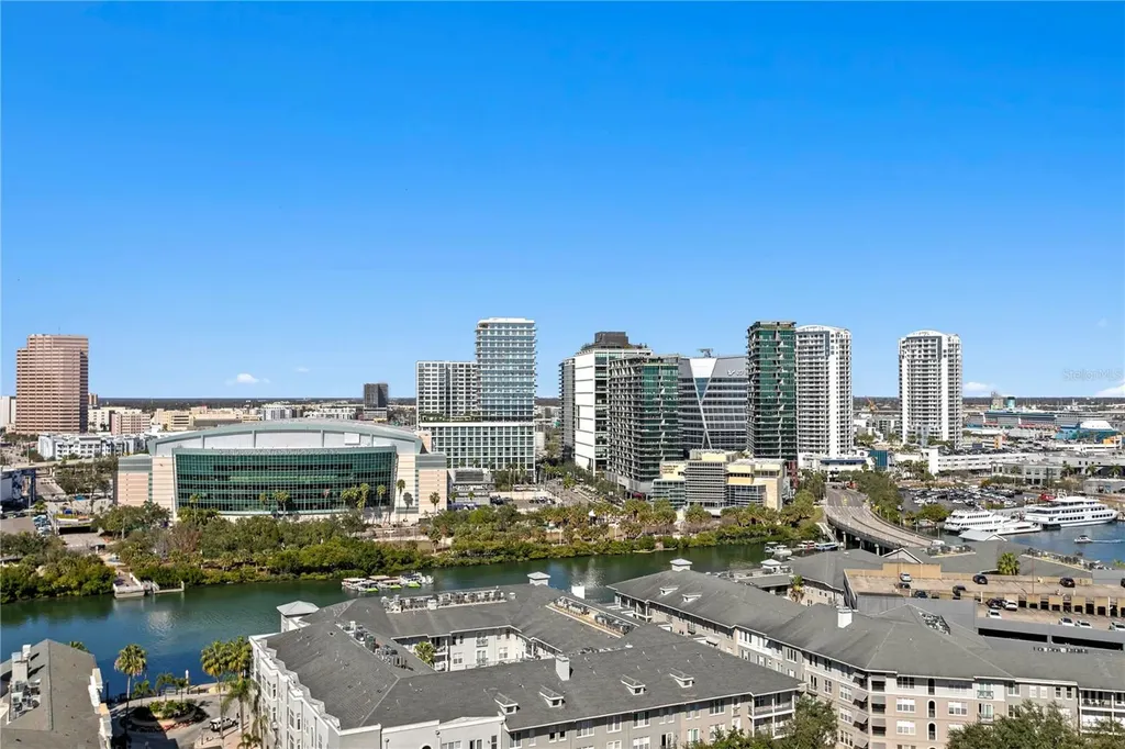 450 Knights Run Avenue Tampa FL 33602
