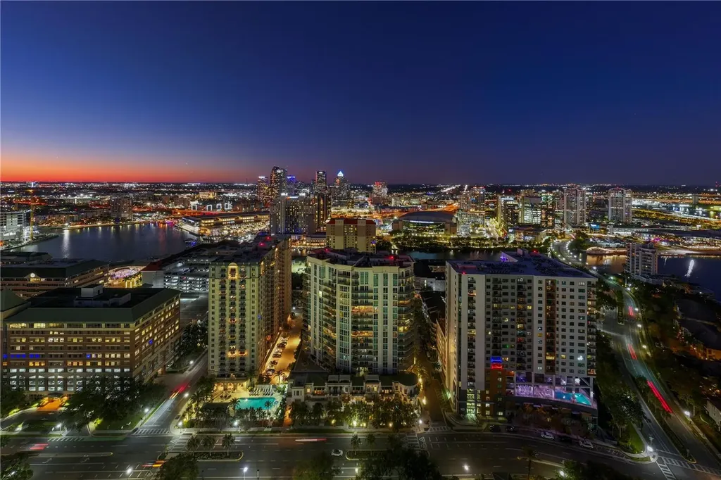 450 Knights Run Avenue Tampa FL 33602