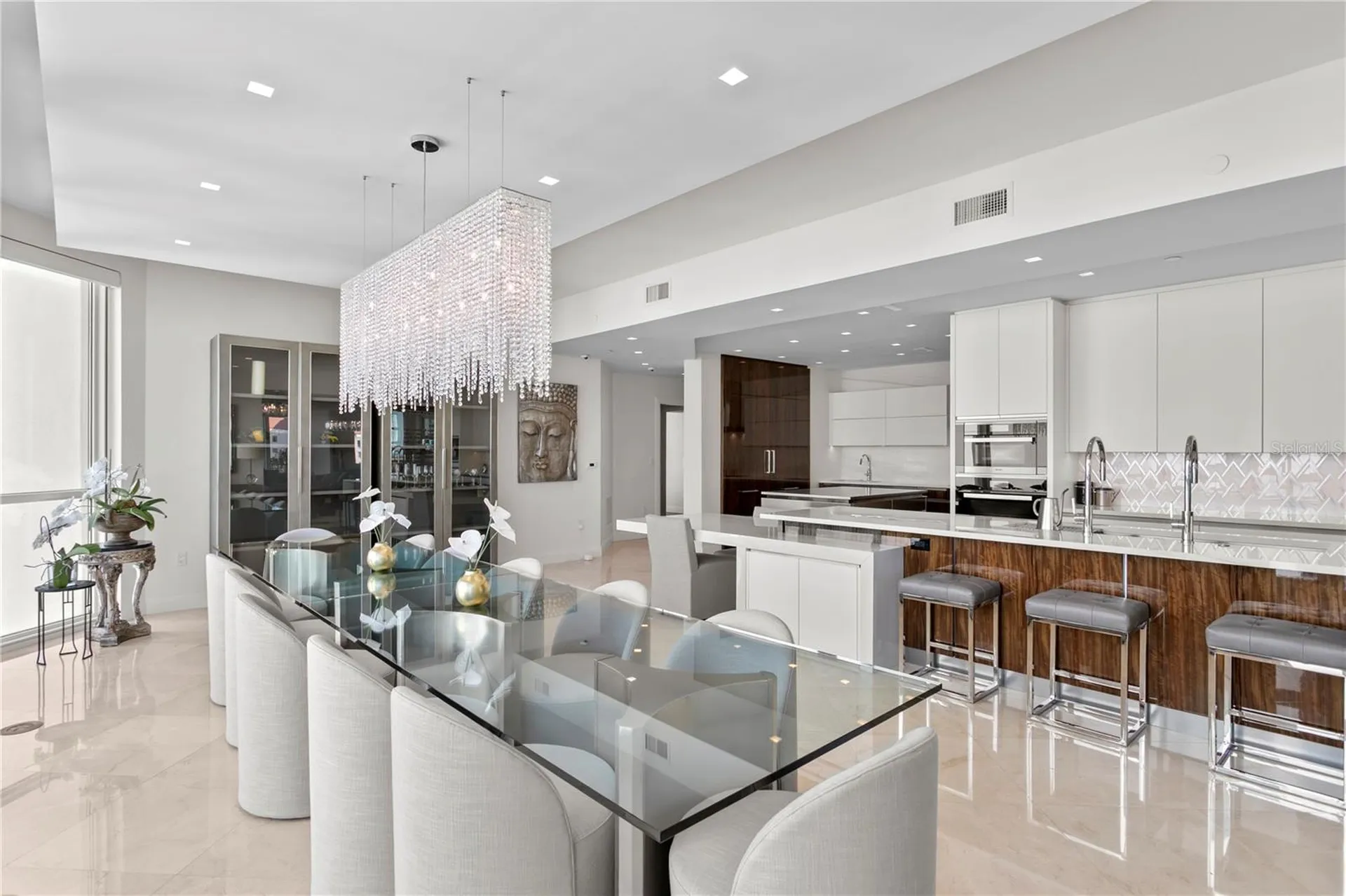 450 Knights Run Avenue Tampa FL 33602