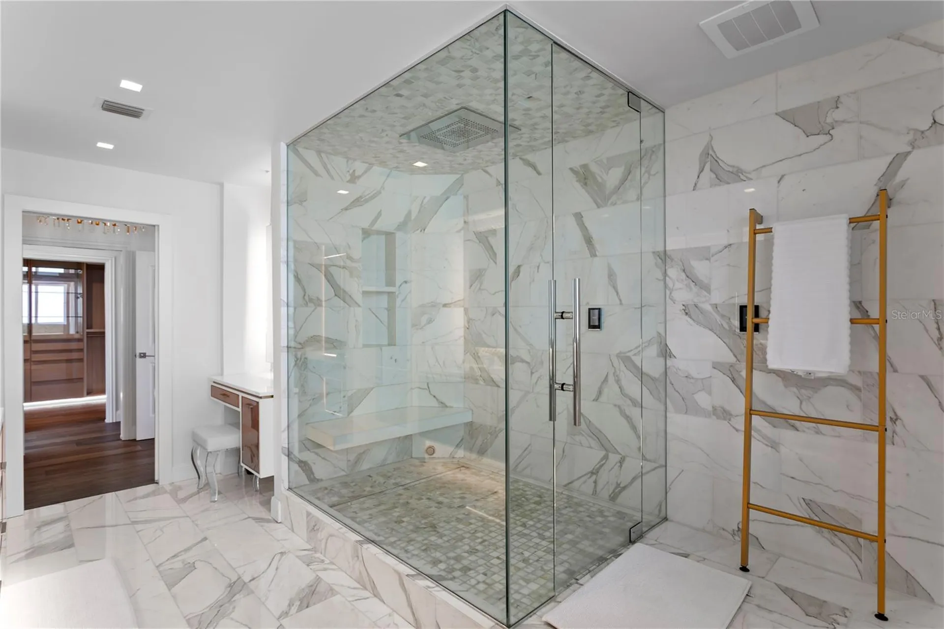 450 Knights Run Avenue Tampa FL 33602