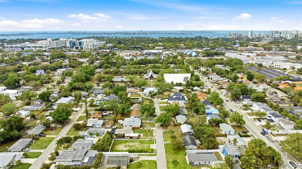 2360 Loma Linda Street Sarasota FL 34239