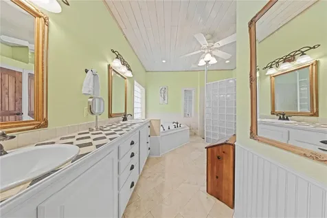 1621 Barr Oviedo FL 32765