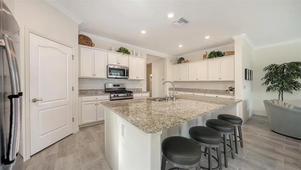 17241 Blue Ridge Place Bradenton FL 34211